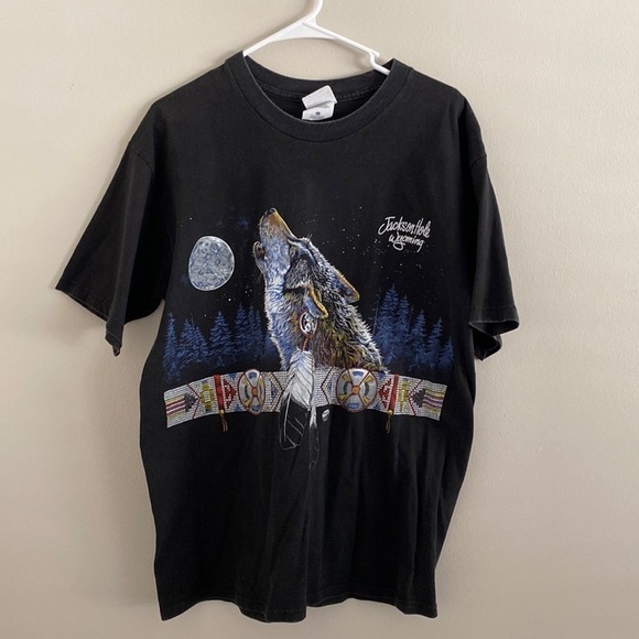 Vintage Jackson Hole Wyoming howling coyote black tee - Picture 1 of 5